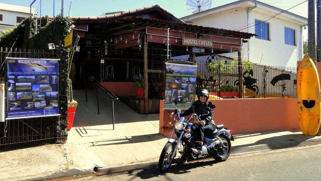 Hostel Cuesta โบตูคาตู ภายนอก รูปภาพ