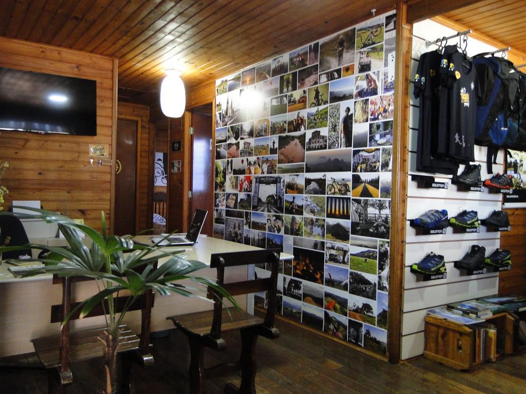 Hostel Cuesta โบตูคาตู ภายนอก รูปภาพ